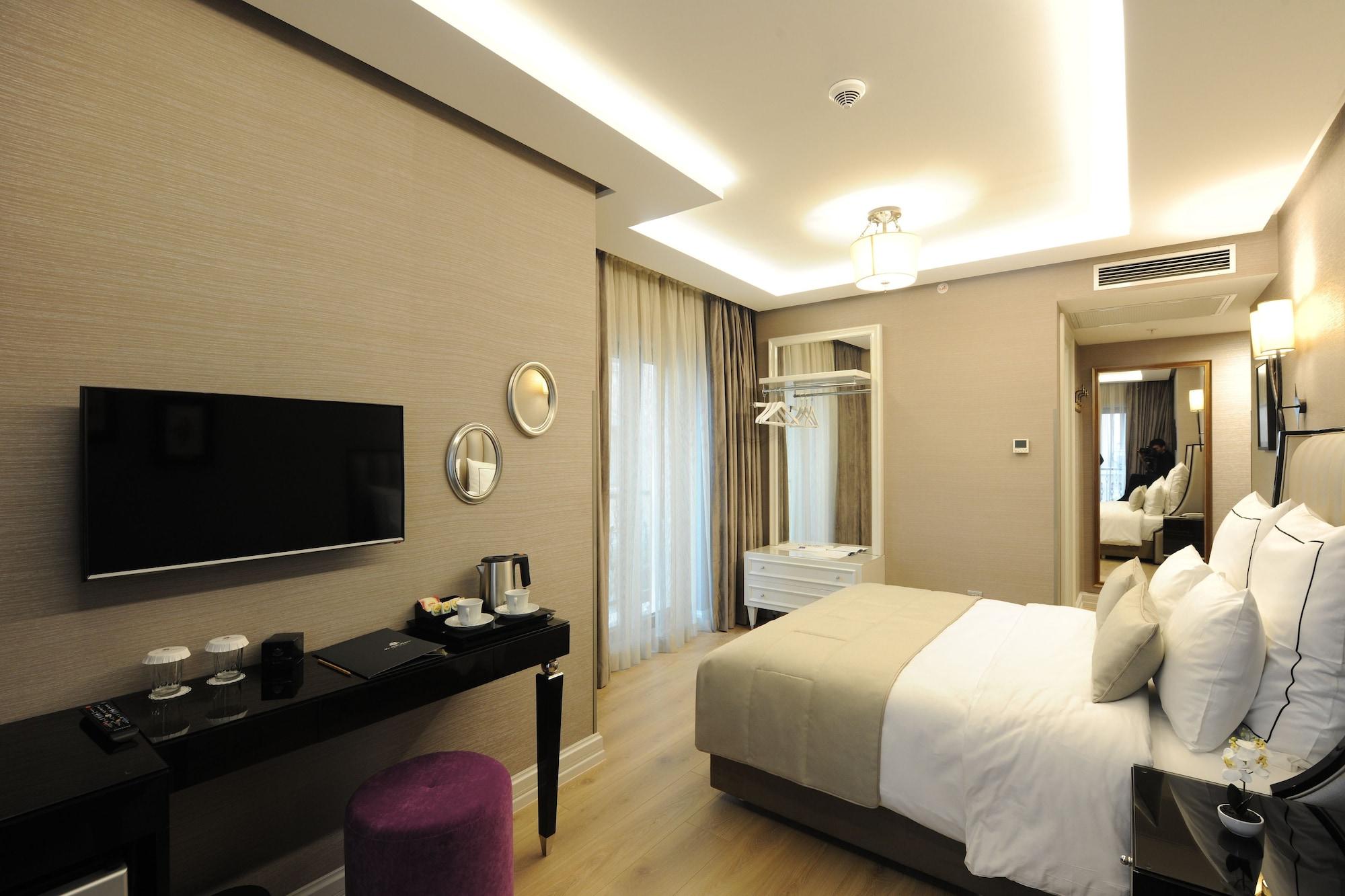 Le Petit Palace Hotel - Special Category Istanbul Exterior photo